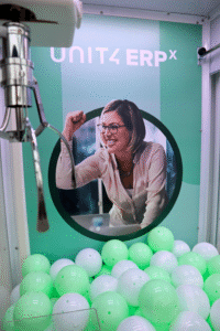 Promoclaw gepersonaliseerde grijpmachine huren